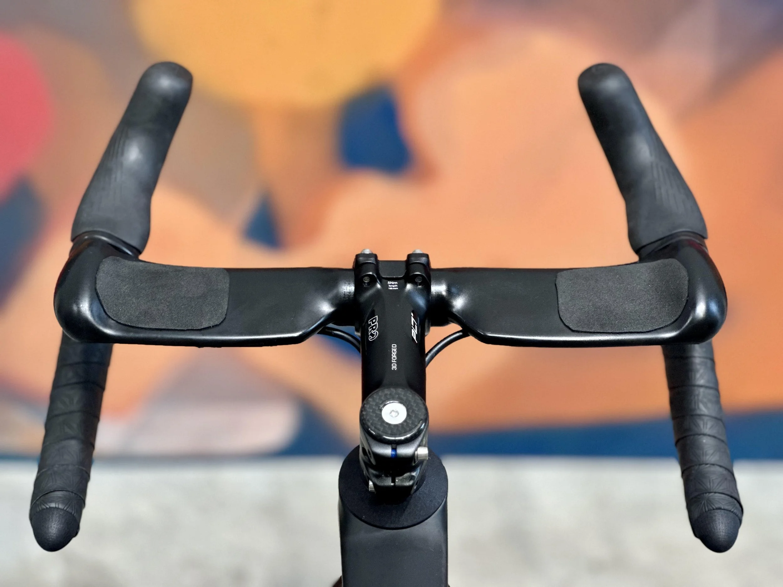 Avec Aer Handlebar — Avec Bikes